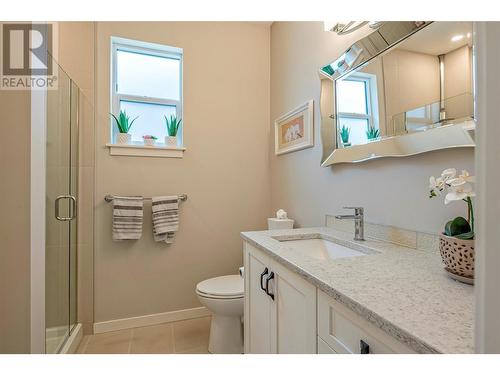 5350 Silver Star Road Unit# 16, Vernon, BC - Indoor Photo Showing Bathroom