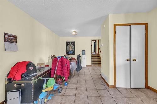 967 Stone Church Road E, Hamilton, ON - Indoor Photo Showing Other Room