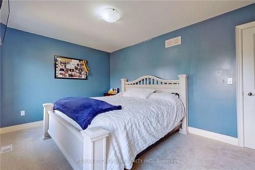 56 Calista Drive, Welland, ON - Indoor Photo Showing Bedroom