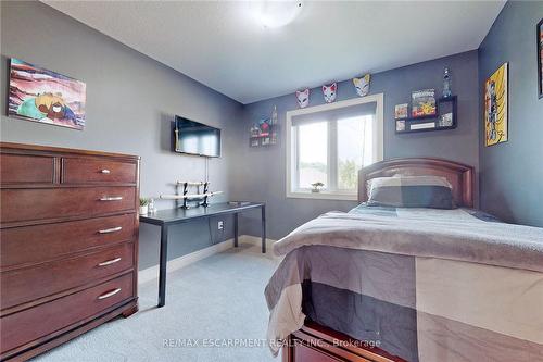 56 Calista Drive, Welland, ON - Indoor Photo Showing Bedroom