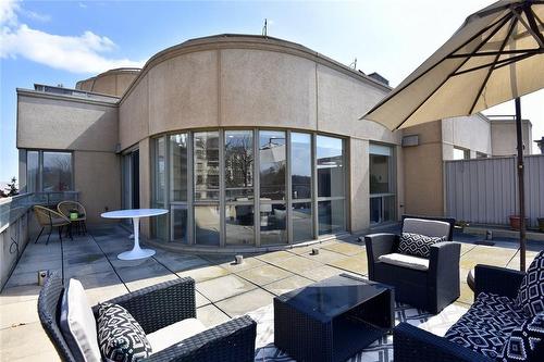 2511 Lakeshore Road W|Unit #505, Oakville, ON - Outdoor With Exterior