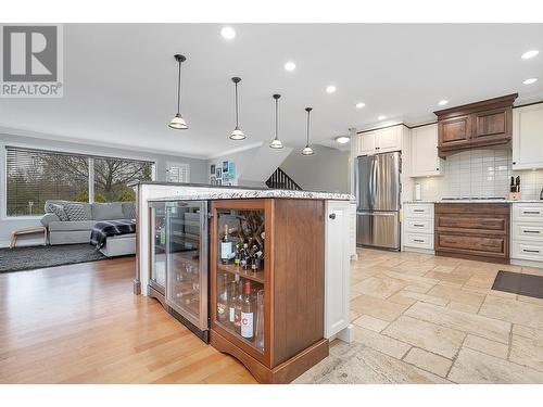 785 Birch Avenue, Kelowna, BC - Indoor Photo Showing Kitchen With Upgraded Kitchen