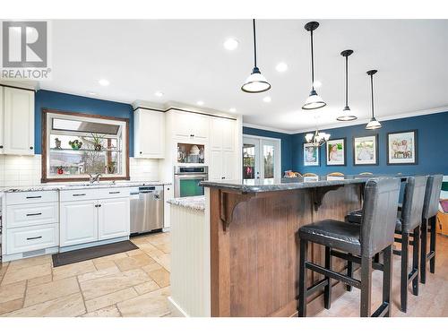 785 Birch Avenue, Kelowna, BC - Indoor Photo Showing Kitchen With Upgraded Kitchen