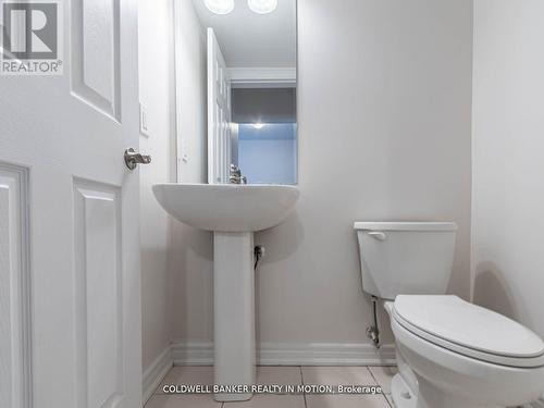 596 Linden Dr, Cambridge, ON - Indoor Photo Showing Bathroom