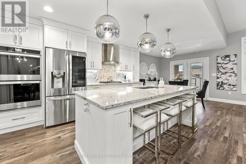 180 Hennessy St, Lambton Shores, ON - Indoor Photo Showing Kitchen With Upgraded Kitchen