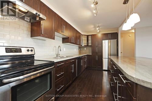#1609 -1535 Lakeshore Rd E, Mississauga, ON - Indoor Photo Showing Kitchen With Stainless Steel Kitchen With Upgraded Kitchen