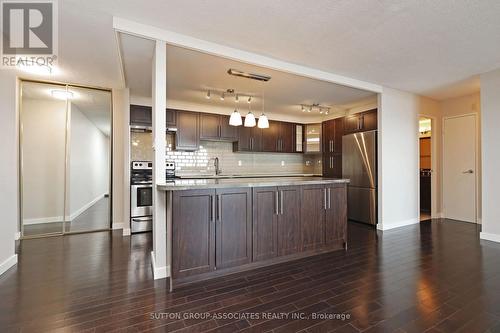 #1609 -1535 Lakeshore Rd E, Mississauga, ON - Indoor Photo Showing Kitchen With Stainless Steel Kitchen
