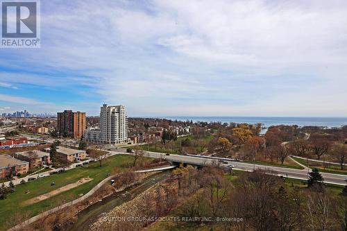 #1609 -1535 Lakeshore Rd E, Mississauga, ON - Outdoor With View