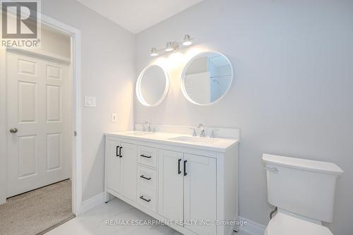 #25 -2110 Headon Rd, Burlington, ON - Indoor Photo Showing Bathroom