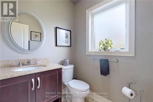 56 Calista Dr, Welland, ON - Indoor Photo Showing Bathroom