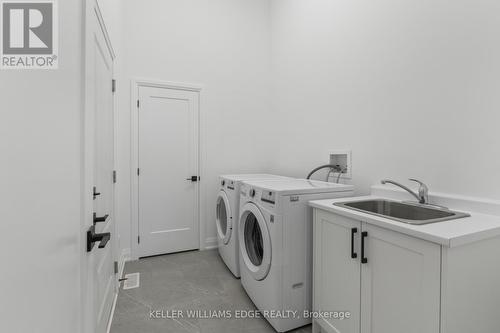 4 Santa Barbara Lane, Halton Hills, ON - Indoor Photo Showing Laundry Room