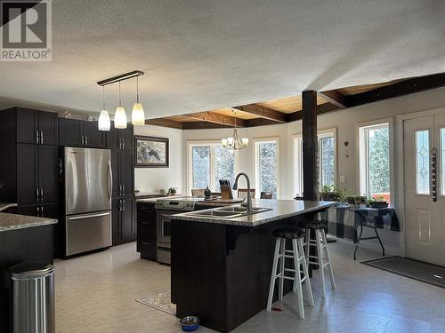 6325 Rosette Lake Road, Likely, BC - Indoor Photo Showing Kitchen With Upgraded Kitchen