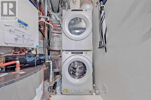 #407 -5155 Sheppard Ave, Toronto, ON - Indoor Photo Showing Laundry Room
