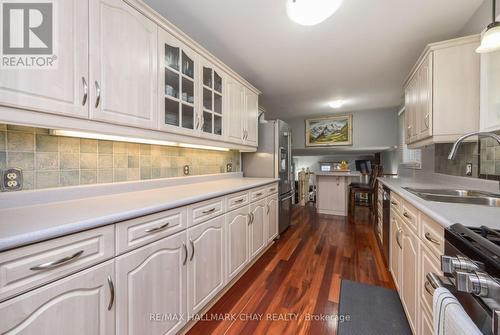 61 Doner St, New Tecumseth, ON - Indoor Photo Showing Kitchen With Double Sink