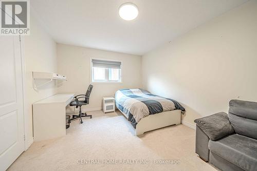 12 Hayfield Cres, Richmond Hill, ON - Indoor Photo Showing Bedroom