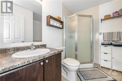 366 Wood Acres Grove Unit#H, Ottawa, ON - Indoor Photo Showing Bathroom