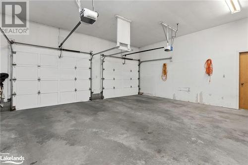 11 George Hunt Memorial Drive, Nobel, ON - Indoor Photo Showing Garage