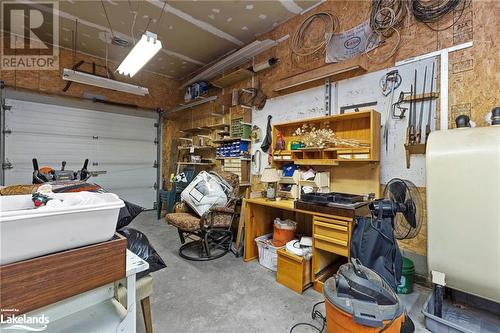 11 George Hunt Memorial Drive, Nobel, ON - Indoor Photo Showing Garage