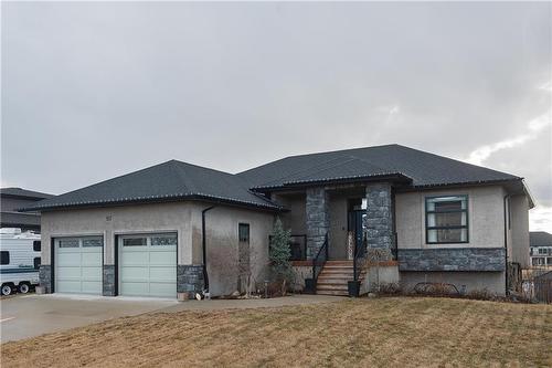 117 Breckenridge Drive, Niverville, MB - Outdoor