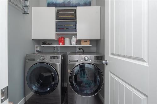 117 Breckenridge Drive, Niverville, MB - Indoor Photo Showing Laundry Room