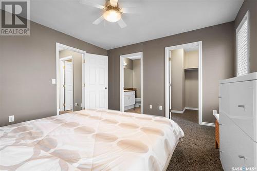 146 Mcfarland Place, Saskatoon, SK - Indoor Photo Showing Bedroom