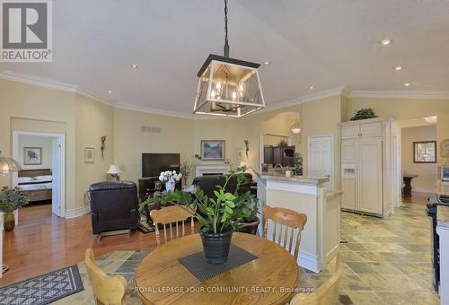 158 Legendary Trail, Whitchurch-Stouffville, ON - Indoor Photo Showing Dining Room