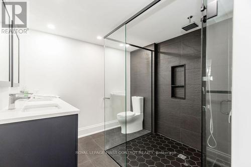 16246 The Gore Rd, Caledon, ON - Indoor Photo Showing Bathroom