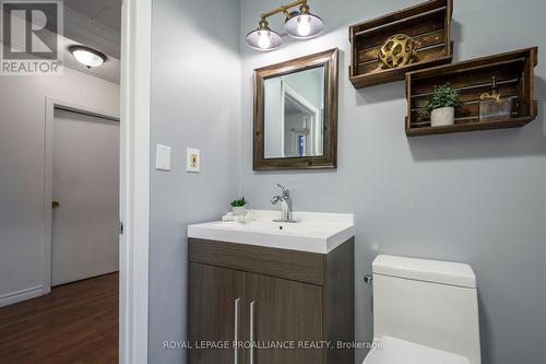 1692 North Big Island Rd, Prince Edward County, ON - Indoor Photo Showing Bathroom