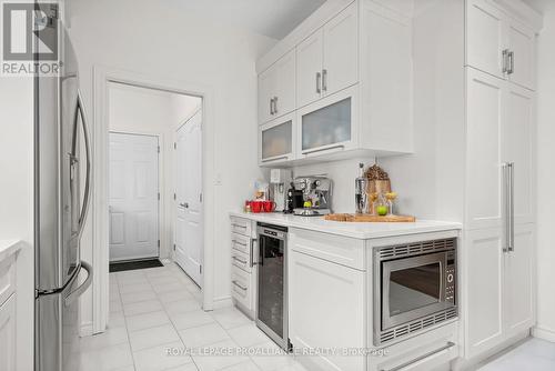 52 Dorchester Dr, Prince Edward County, ON - Indoor Photo Showing Kitchen