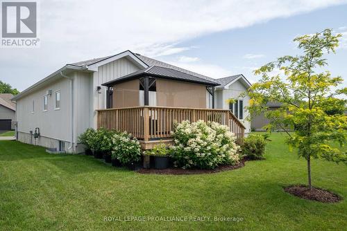 52 Dorchester Dr, Prince Edward County, ON - Outdoor