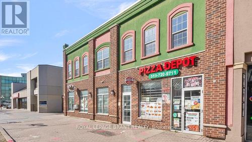 16-18 Market St, Brantford, ON 