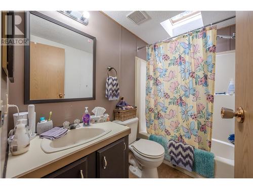 3096 Juniper Drive, Naramata, BC - Indoor Photo Showing Bathroom