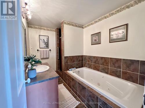 2035 Shannon Road, Tyendinaga, ON - Indoor Photo Showing Bathroom