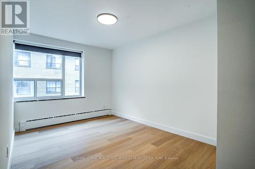 #408 -420 Eglinton Ave E, Toronto, ON - Indoor Photo Showing Other Room