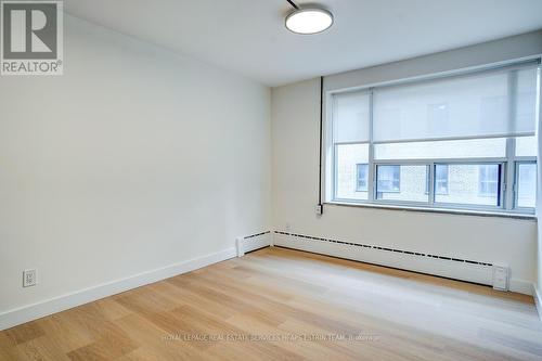 #408 -420 Eglinton Ave E, Toronto, ON - Indoor Photo Showing Other Room