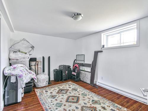 Chambre Ã Â coucher - 382  - 384 Rue Montmorency, Laval (Laval-Des-Rapides), QC - Indoor Photo Showing Bedroom