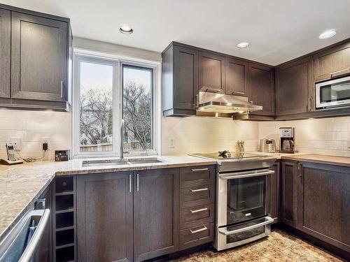 Cuisine - 228 Rue Des Bois-Francs, Repentigny (Repentigny), QC - Indoor Photo Showing Kitchen With Upgraded Kitchen