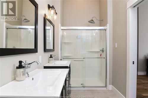 42 Petersfield St, Lower Coverdale, NB - Indoor Photo Showing Bathroom