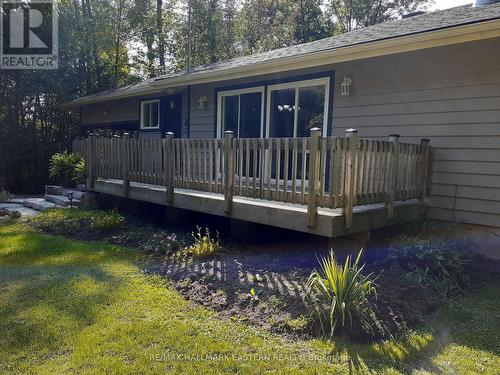 10 Hill Dr, Galway-Cavendish And Harvey, ON - Outdoor With Deck Patio Veranda