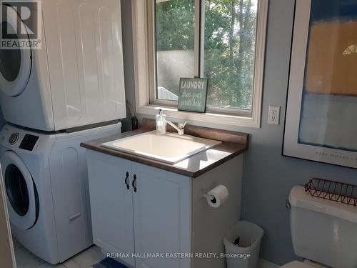 10 Hill Drive, Galway-Cavendish And Harvey, ON - Indoor Photo Showing Laundry Room