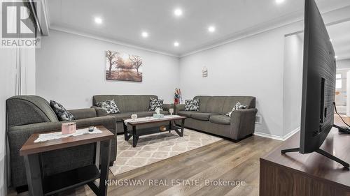 293 Wentworth Street, Hamilton, ON - Indoor Photo Showing Living Room