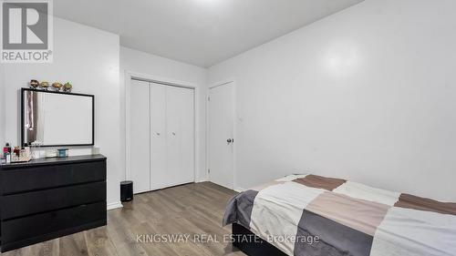 293 Wentworth Street, Hamilton, ON - Indoor Photo Showing Bedroom