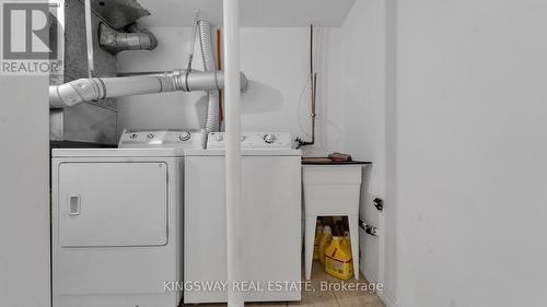 293 Wentworth St, Hamilton, ON - Indoor Photo Showing Laundry Room