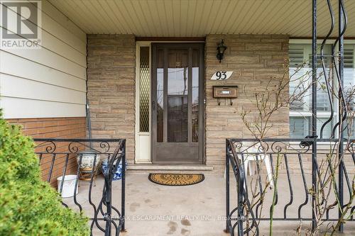 93 Richmond Street, Thorold, ON - Outdoor With Exterior