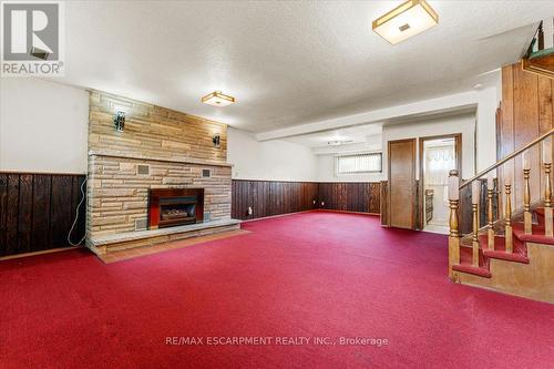 93 Richmond Street, Thorold, ON - Indoor With Fireplace