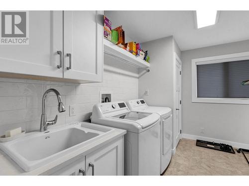 614 Otter Crescent, Prince George, BC - Indoor Photo Showing Laundry Room