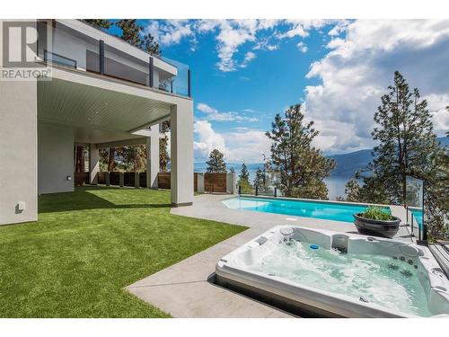 5843 Somerset Avenue, Peachland, BC - Outdoor With In Ground Pool