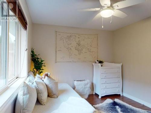 7365 Glacier Street, Powell River, BC - Indoor Photo Showing Bedroom