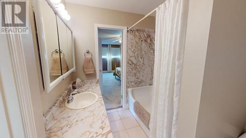 10826 102 Street, Fort St. John, BC - Indoor Photo Showing Bathroom