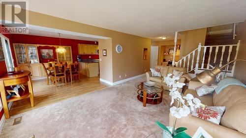 10826 102 Street, Fort St. John, BC - Indoor Photo Showing Living Room